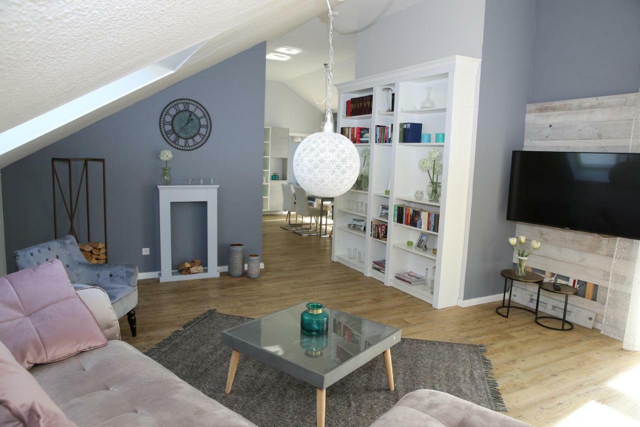 Apartment Mit Designerkueche, Loggia Ludwigsburg Nahe Stuttgart Luaran gambar